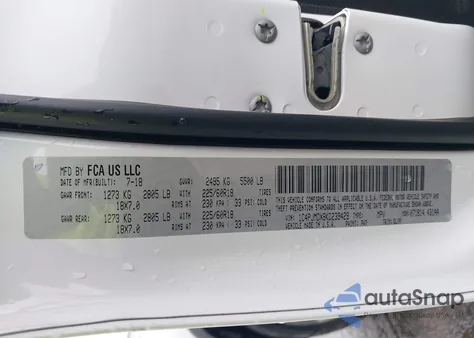 2019 Jeep Cherokee Limited 4X4 from USA, damaged, VIN 1C4PJMDX8KD239429